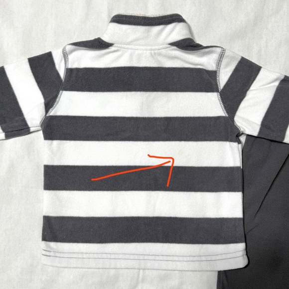 ❤️4 for $20❤️ Carter's Boy Striped Fleece Pullover & Pants Set Size  18M - Picture 3 of 10